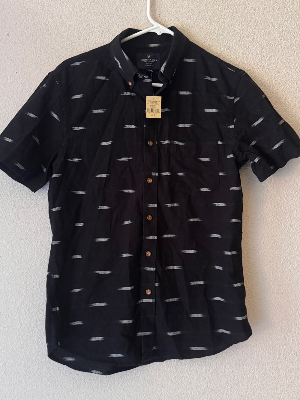 Vineyard Vines Black Short-Sleeve Button-Up with White Dash Print